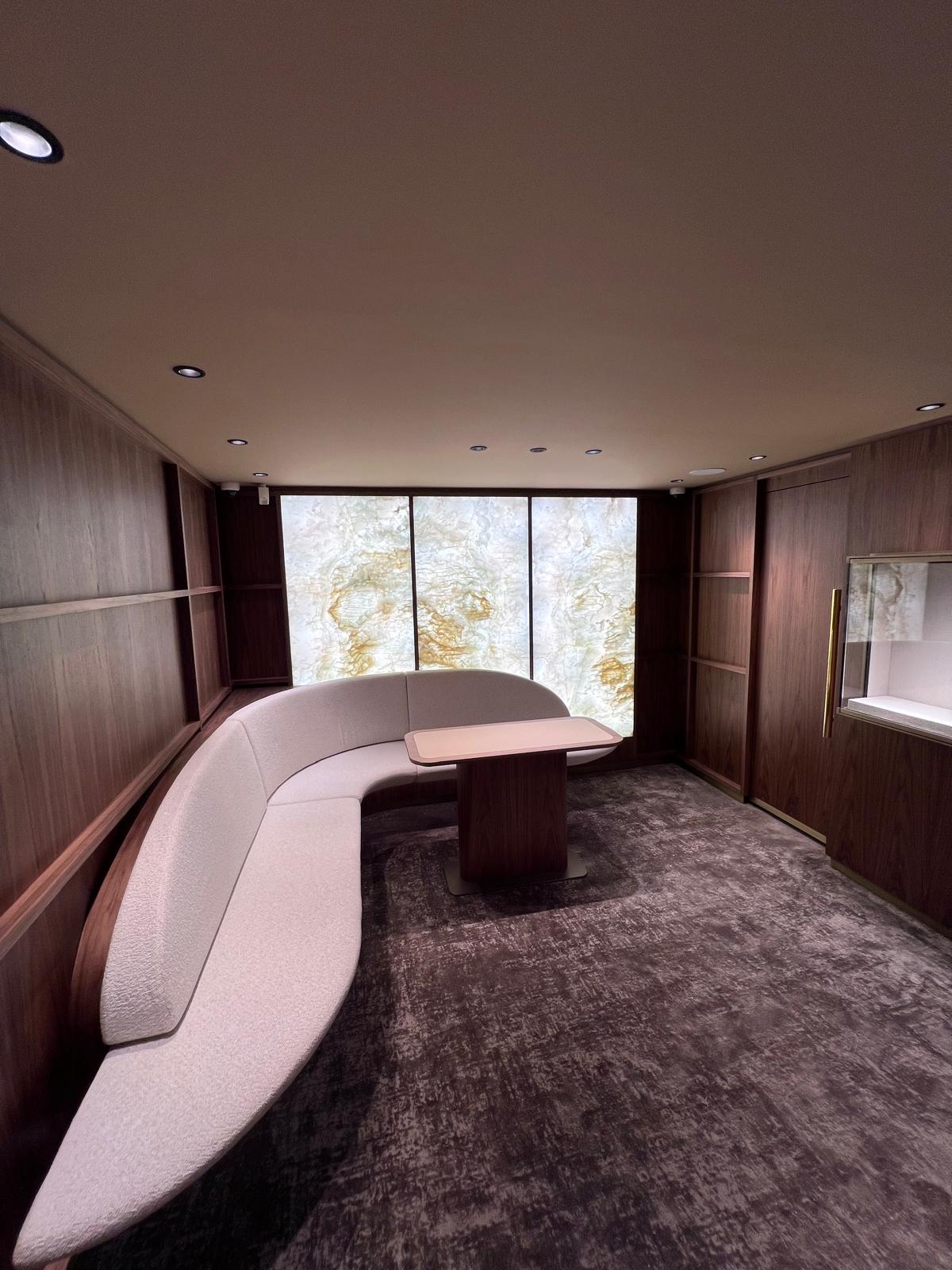 WhatsApp Image 2025-10-01 at 14.09.31 (1)